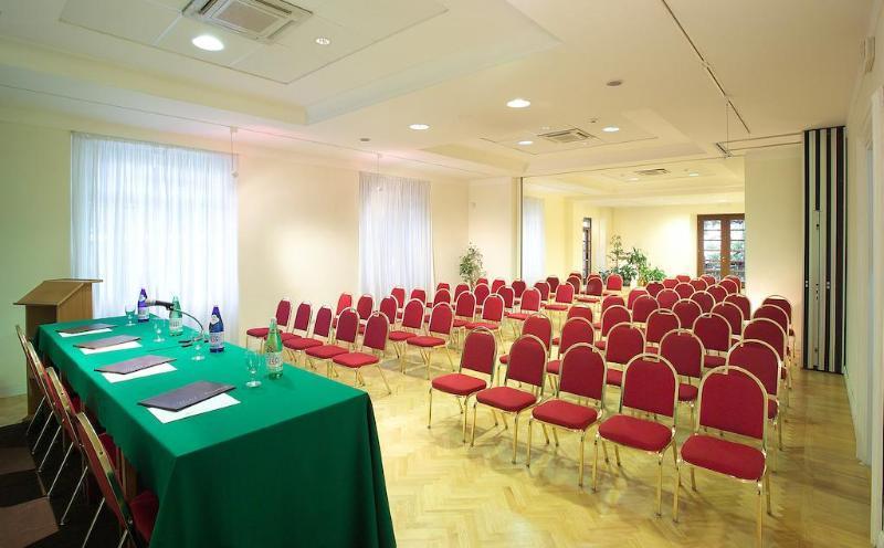 Hotel Touring Wellness & Beauty Фиуджи Екстериор снимка