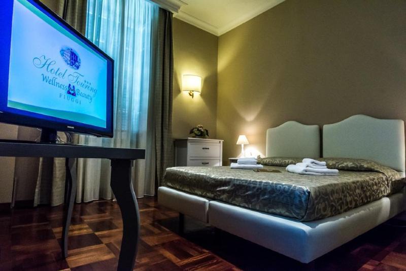 Hotel Touring Wellness & Beauty Фиуджи Екстериор снимка